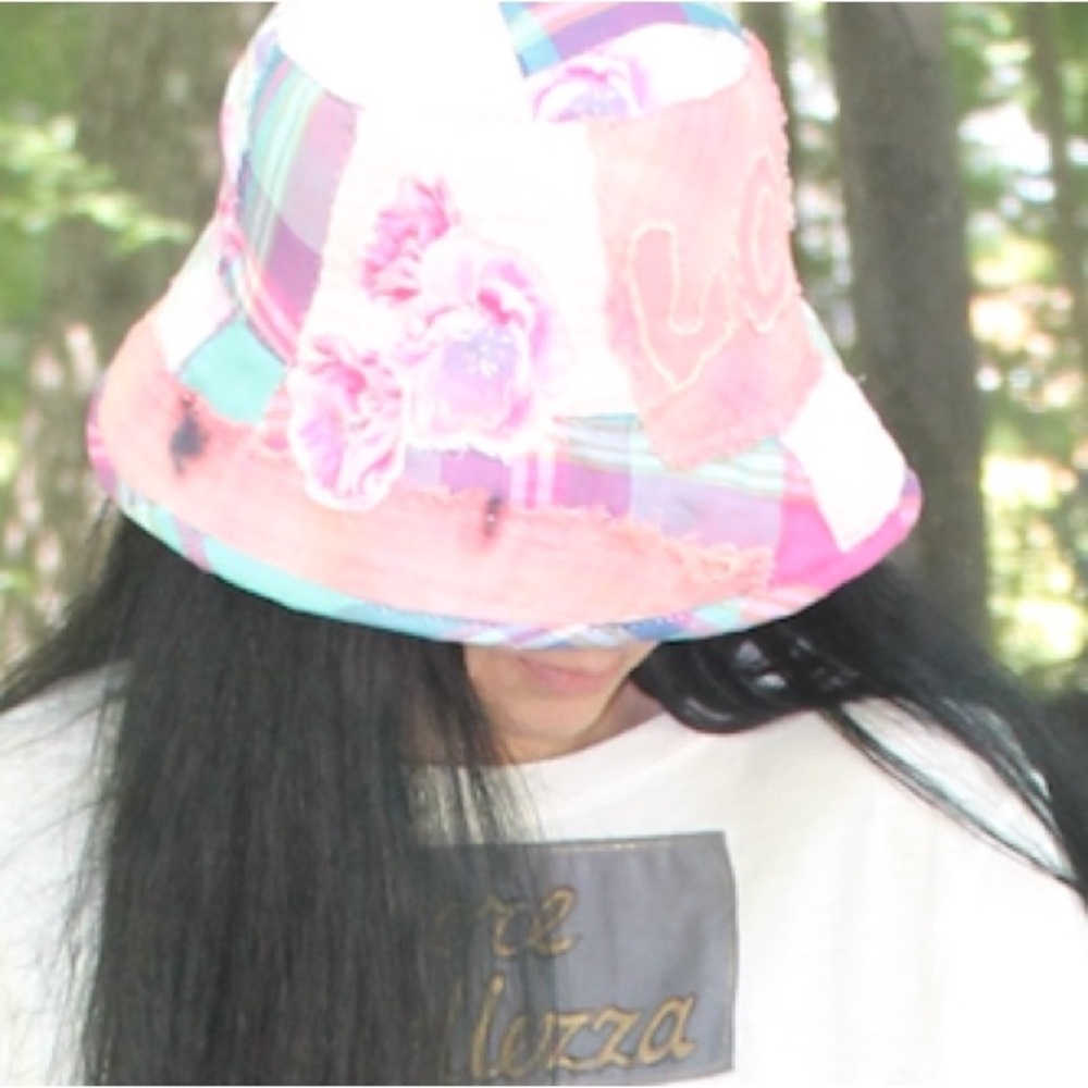Colorful shabby chic bucket hat - Picture 2 of 11